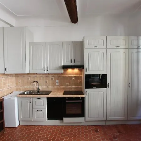 Apartment Charmingly Provencal In The Heart Of Old Antibes