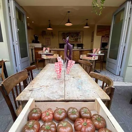Charmingly Provencal In The Heart Of Old Antibes